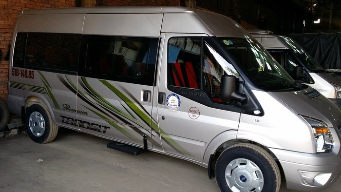 xe du lịch tphcm