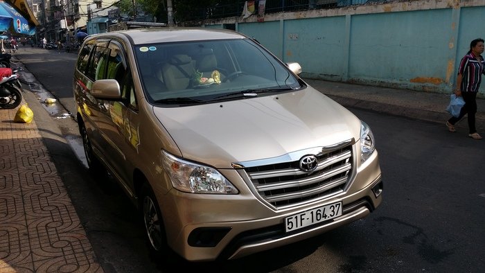 thuê xe 7 chỗ tphcm