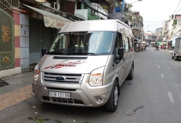 Thuê Xe 16 Chỗ TPHCM | Dòng Xe Ford Transit Chất Lượng Cao